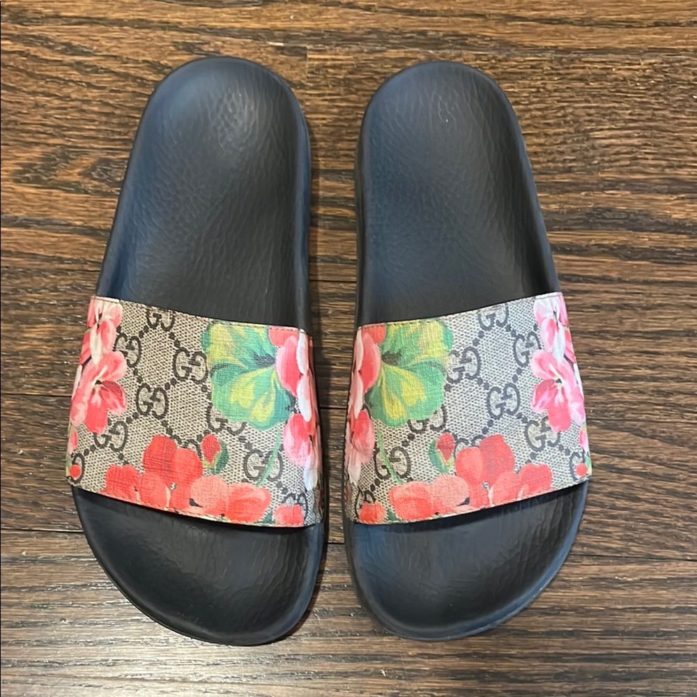 Gucci Black Floral Slides